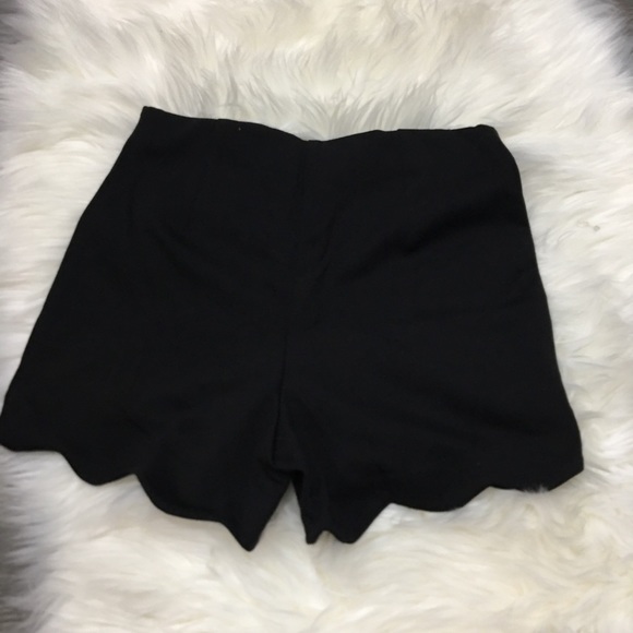 Short - Picture 2 of 3